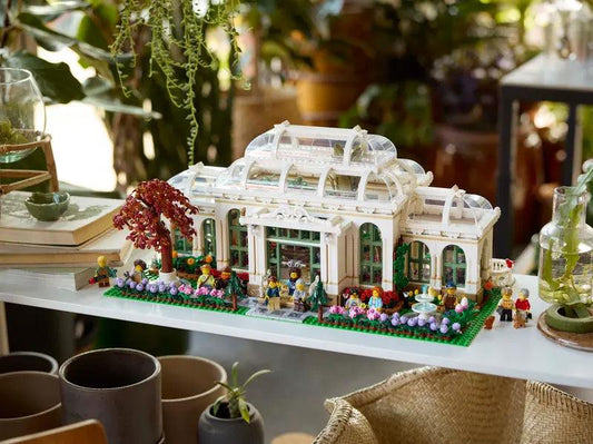 LEGO 21353 Botanical Garden: Een bloeiend meesterwerk voor de echte plantenliefhebber!