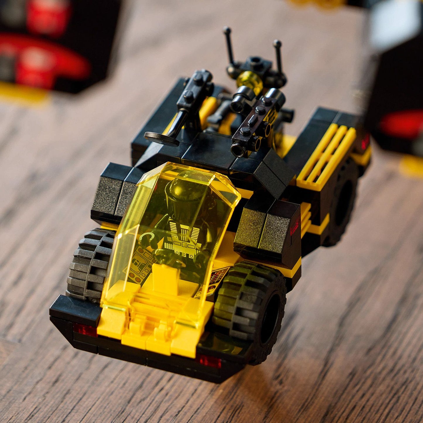 LEGO 10355 Blacktron Renegade