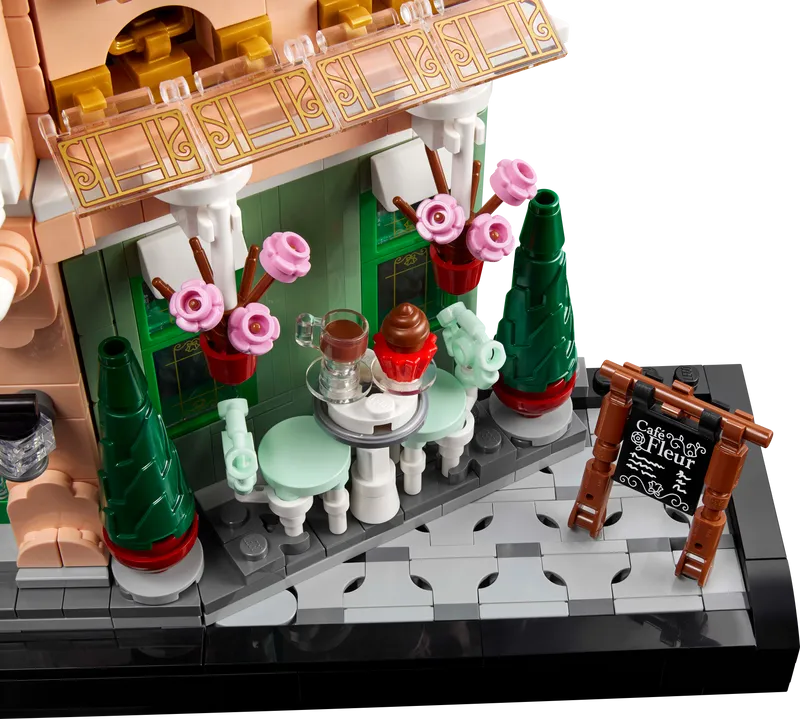 LEGO Parisian Café 10362 Icons (Pre-Order: March 1, 2025)