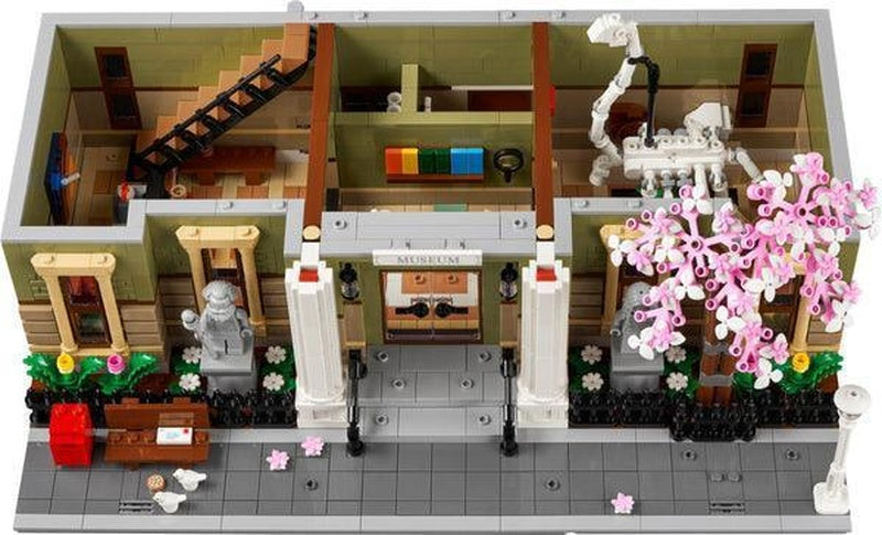 LEGO Natuurhistorisch museum 10326 Icons LEGO ICONS @ 2TTOYS LEGO €. 304.99