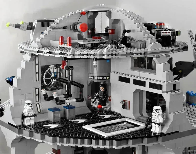 LEGO DeathStar 2008: 3,886 pieces 10188 Star Wars