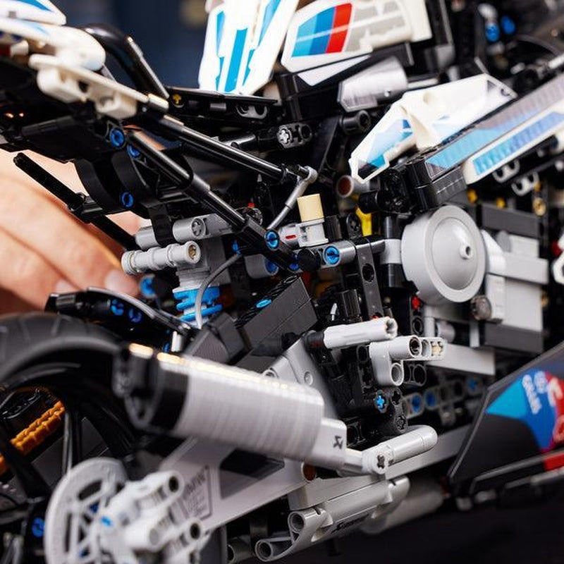 LEGO BMW 1000 RR motorfiets 42130 Technic LEGO TECHNIC @ 2TTOYS LEGO €. 211.99