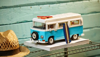 LEGO Volkswagen T2A Camper Van VW (2021) 10279 Creator Expert (€. 15,00 per week + €. 50,00 borg)