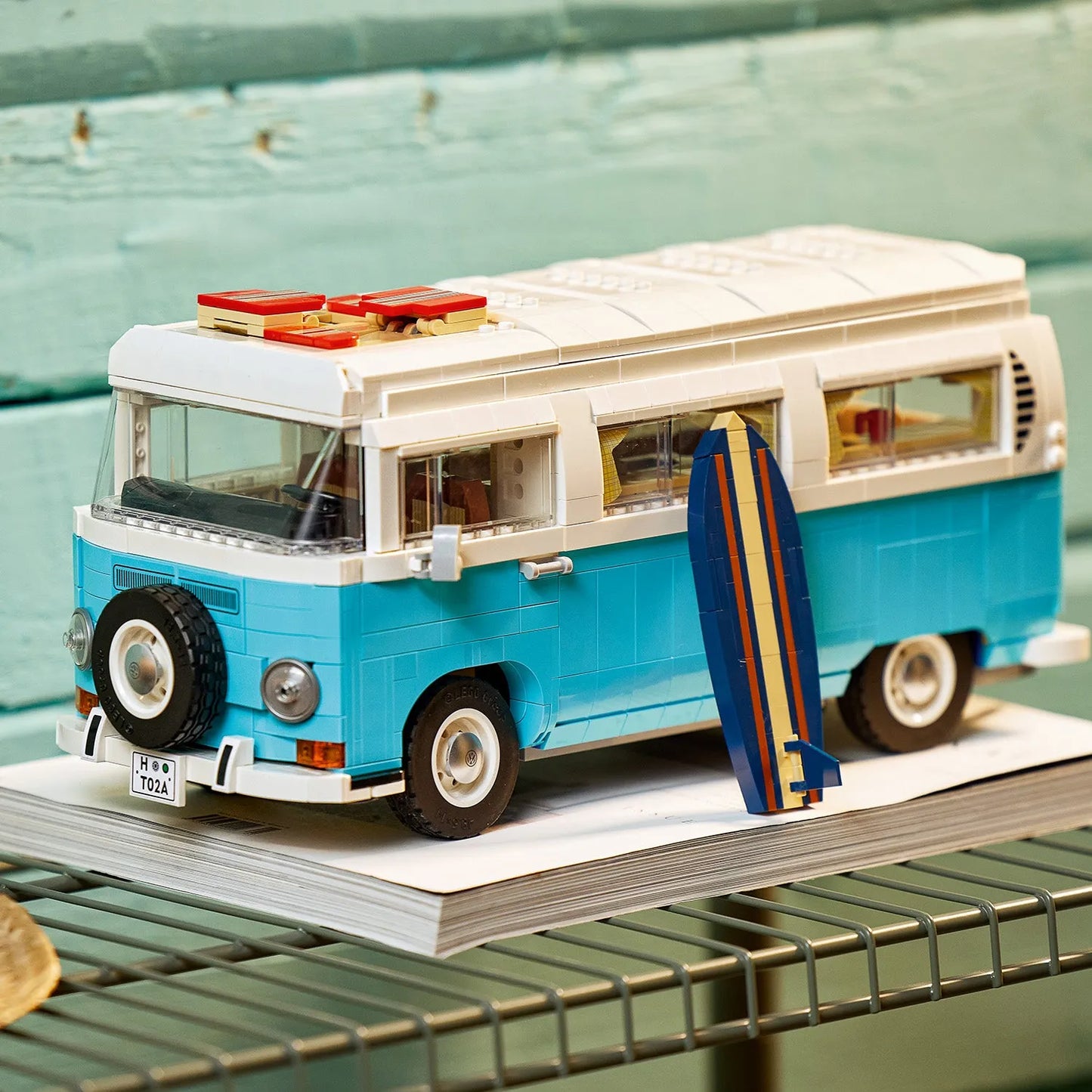 LEGO Volkswagen T2A Camper Van VW (2021) 10279 Creator Expert (€. 15,00 per week + €. 50,00 borg)