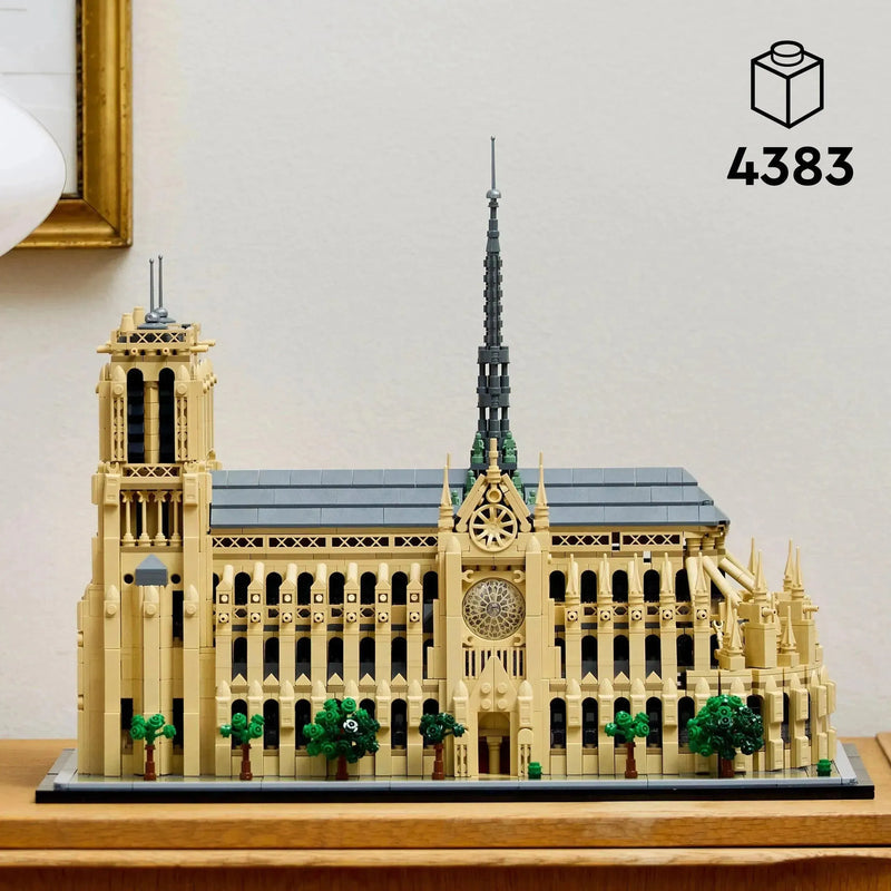 LEGO 21061 Kathedrale Notre Dame mit Lichtern 💡