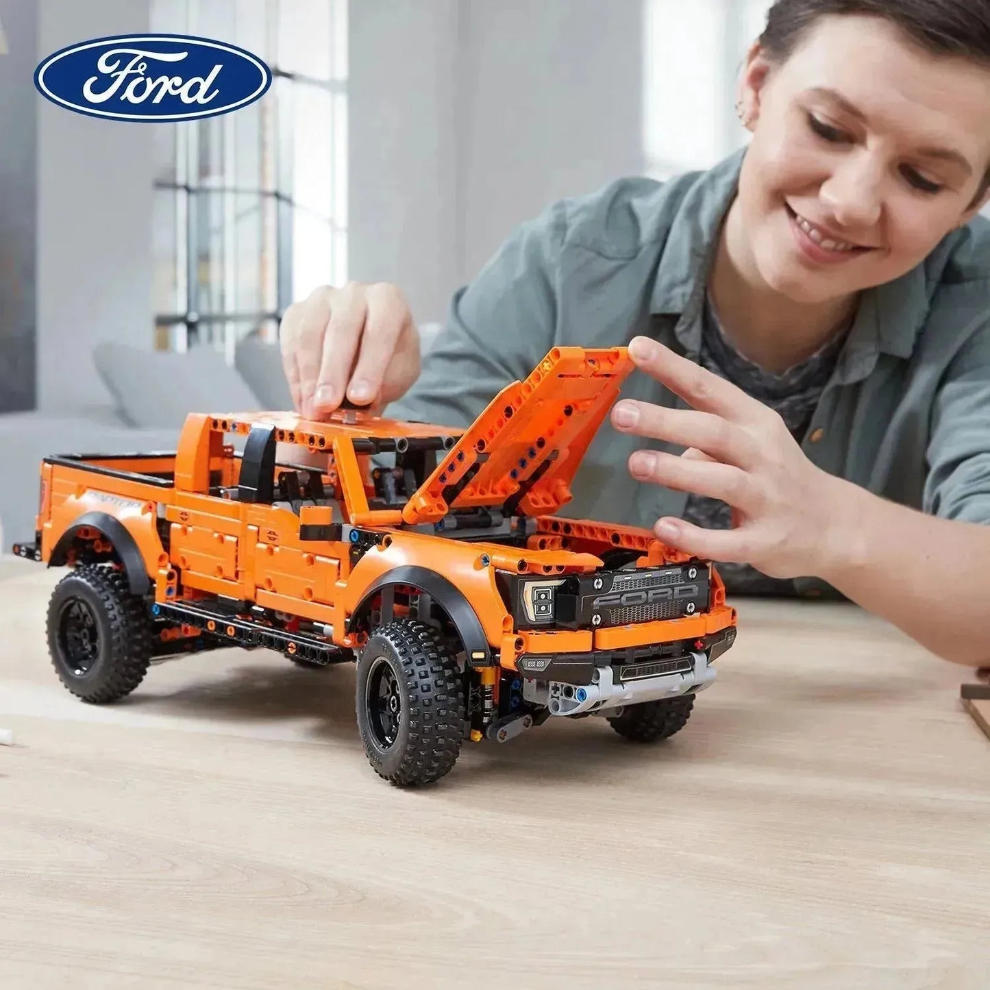 LEGO Ford Raptor F150 Pick-Up Truck 42126 Technik