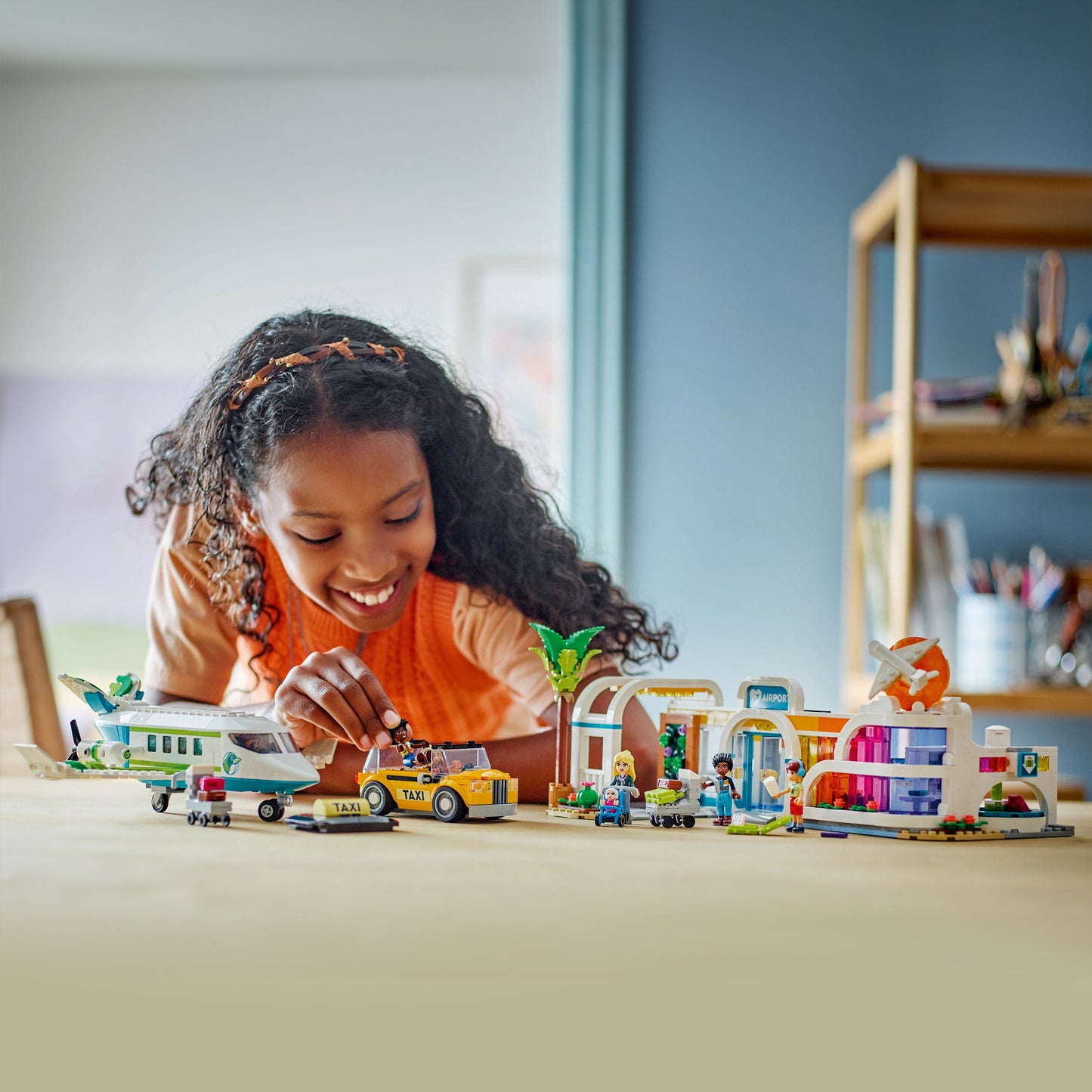 LEGO Heartlake City Vliegveld 42656 Friends