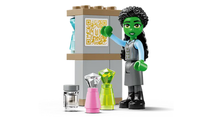 LEGO Glinda, Elphaba and Nessarose at Shiz University 75681 Wicked (Pre-Order: October)