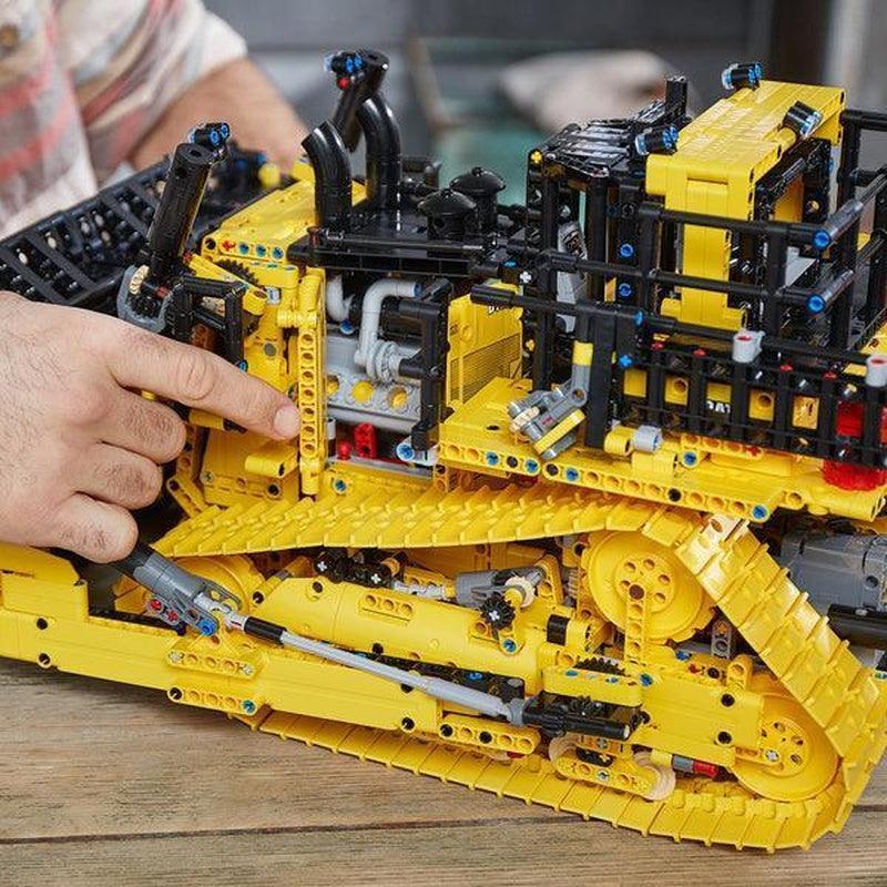 LEGO Caterpillar D11 Bulldozer met app-besturing 42131 Technic (USED) LEGO TECHNIC @ 2TTOYS | Official LEGO shop😊🥰 LEGO €. 499.99