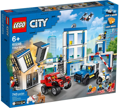 LEGO Uitgebreid Politie bureau 60246 City Politie LEGO CITY POLITIE @ 2TTOYS LEGO €. 79.99