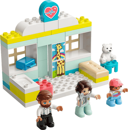 LEGO Bij de dokter 10968 DUPLO LEGO DUPLO @ 2TTOYS LEGO €. 16.49