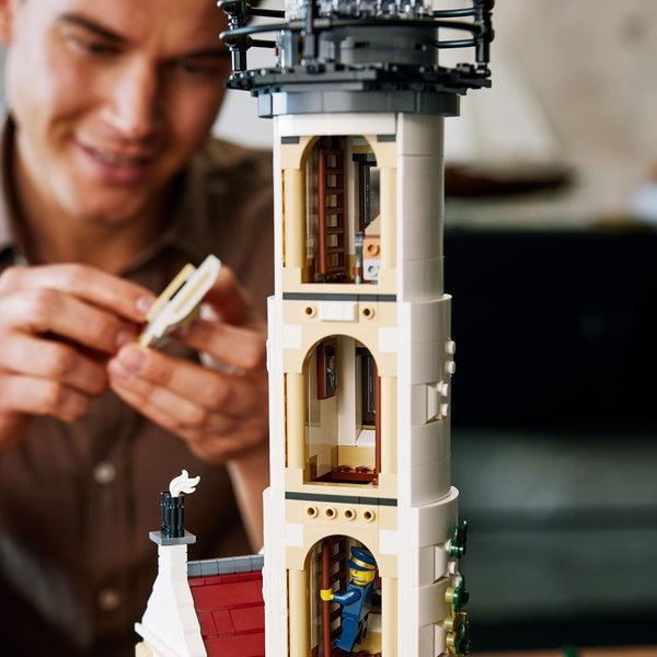 LEGO Gemotoriseerde vuurtoren 21335 Ideas LEGO IDEAS @ 2TTOYS LEGO €. 299.49