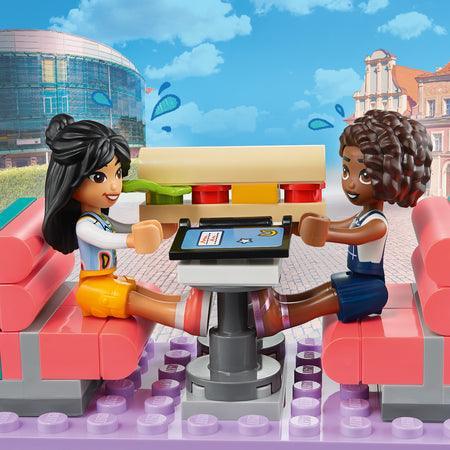 LEGO Heartlake restaurant in de stad 41728 Friends LEGO FRIENDS @ 2TTOYS LEGO €. 25.49