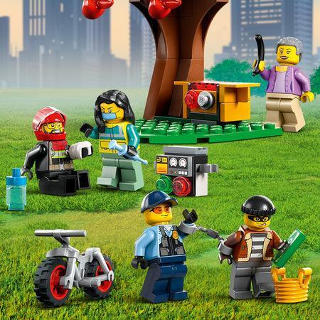 LEGO Hoofdkwartier hulpvoertuigen 60371 City LEGO CITY @ 2TTOYS LEGO €. 54.98