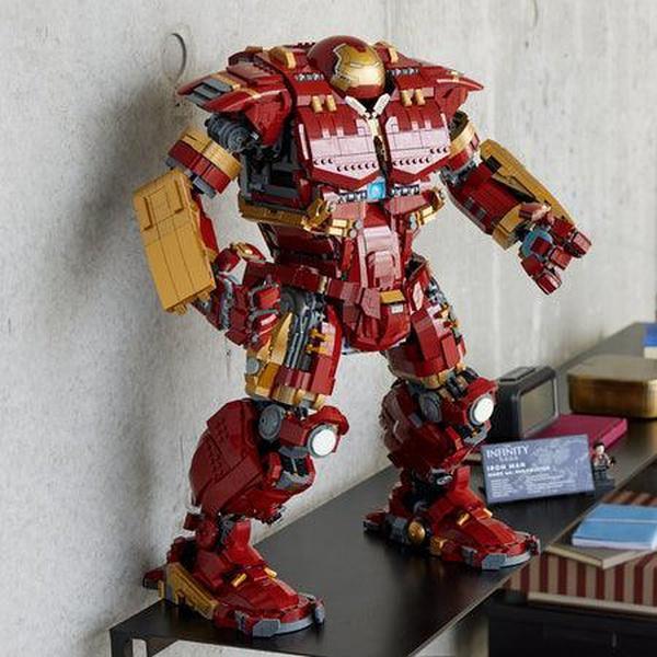 LEGO Hulkbuster 76210 Superheroes Bouwsets @ 2TTOYS LEGO €. 499.99