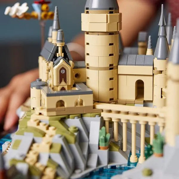 LEGO Kasteel Zweinstein™ en terrein 76419 Harry Potter LEGO HARRY POTTER @ 2TTOYS | Official LEGO shop😊🥰 LEGO €. 143.99