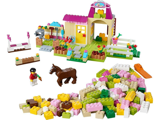 LEGO Pony Farm 10674 Juniors LEGO Juniors @ 2TTOYS LEGO €. 24.49