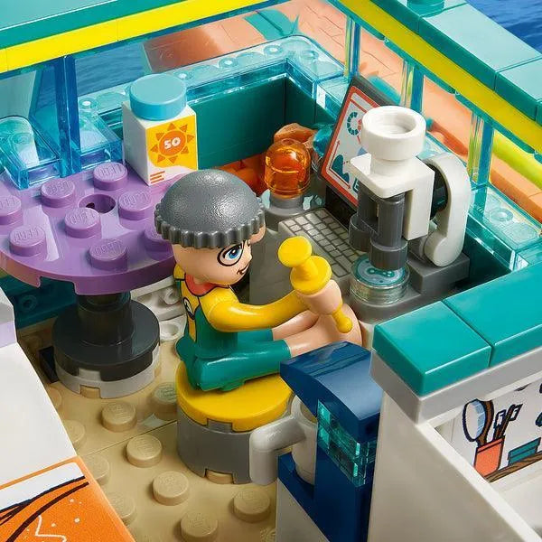 LEGO Reddingsboot op zee 41734 Friends LEGO FRIENDS @ 2TTOYS | Official LEGO shop😊🥰 LEGO €. 71.99