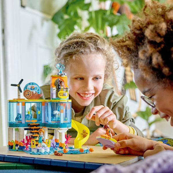 LEGO Reddingscentrum op zee 41736 Friends LEGO FRIENDS @ 2TTOYS LEGO €. 42.48