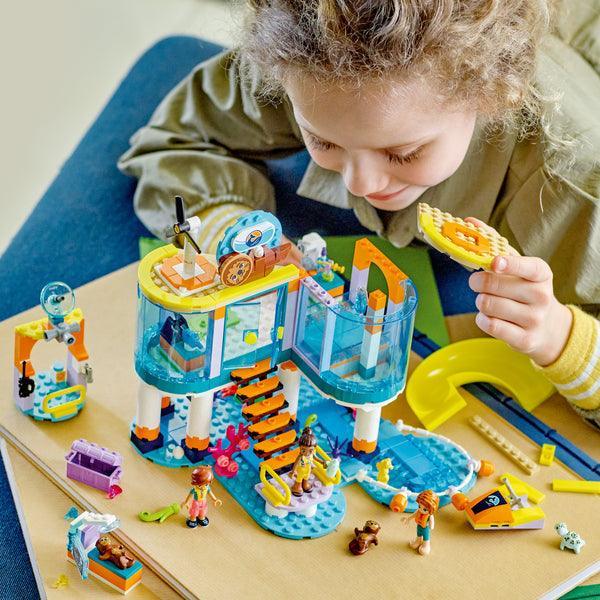 LEGO Reddingscentrum op zee 41736 Friends LEGO FRIENDS @ 2TTOYS | Official LEGO shop😊🥰 LEGO €. 42.48