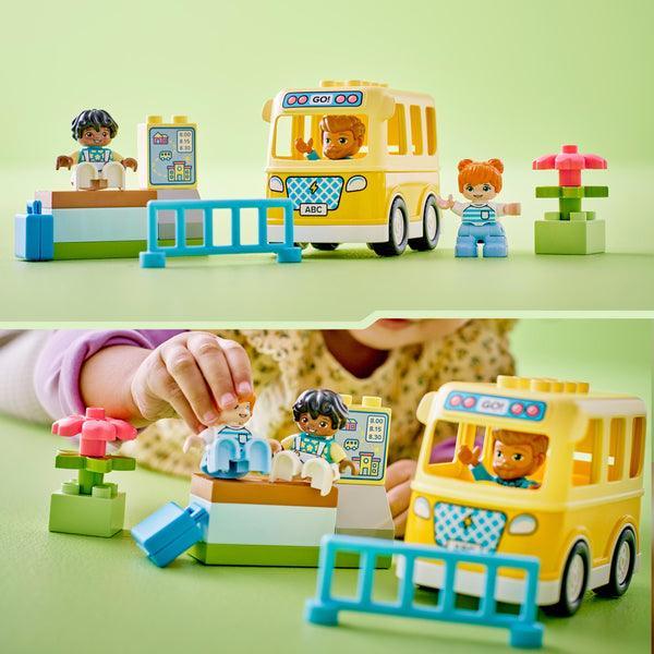 LEGO Ritje met de bus 10988 Duplo LEGO DUPLO @ 2TTOYS | Official LEGO shop😊🥰 LEGO €. 16.99