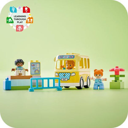 LEGO Ritje met de bus 10988 Duplo LEGO DUPLO @ 2TTOYS | Official LEGO shop😊🥰 LEGO €. 16.99