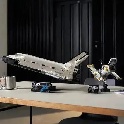 LEGO The Space Shuttle Discovery 10283 Creator Expert LEGO CREATOR EXPERT @ 2TTOYS | Official LEGO shop😊🥰 LEGO €. 199.99