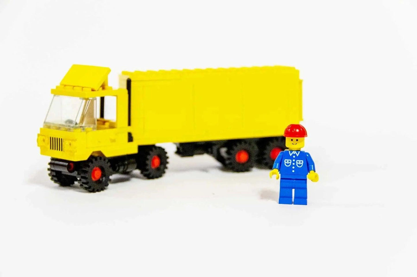 LEGO Tractor Trailer 6692 Town LEGO Town @ 2TTOYS LEGO €. 9.99