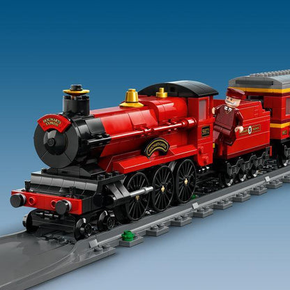 LEGO Zweinstein Express™ en Zweinsveld™ station 76423 Harry Potter LEGO HARRY POTTER @ 2TTOYS LEGO €. 134.99